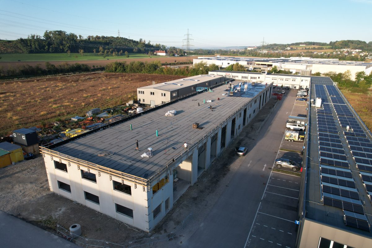 drohnenaufnahme bau bauabschnitt 3 mit dach